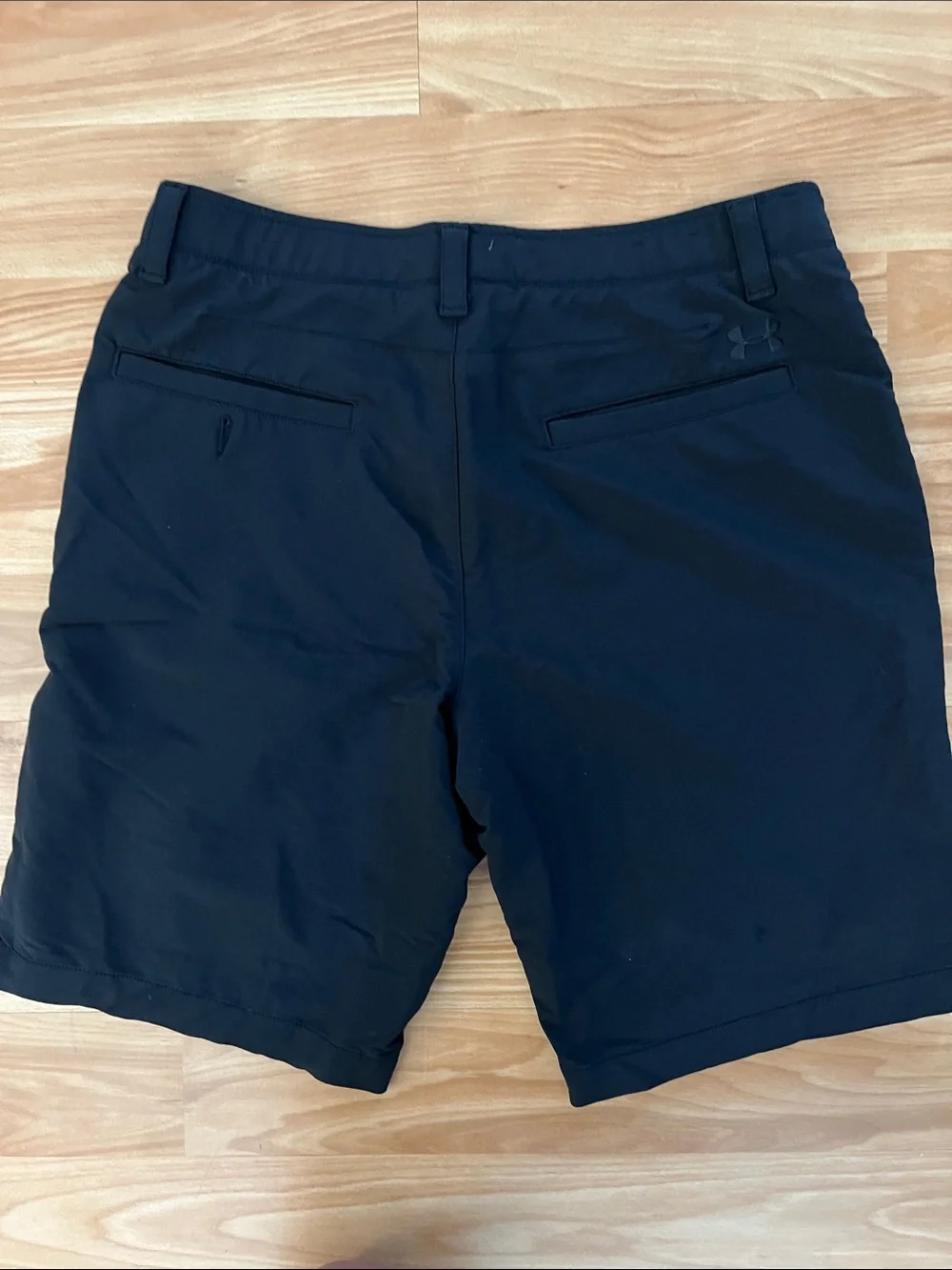 Men’s under armour shorts 36
